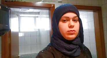 একটি অল্প সেক্সি সেক্সি বিএফ বয়স্ক স্লাট সঙ্গে