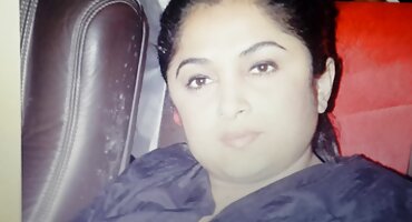 আলেক্সি ইউলিয়াকে তার স্টুডিওতে টেনে নিয়ে সেক্সি বিএফ গেল।