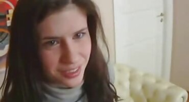 পরিবারের বিছানায় সেক্সি বিএফ বাঙালি যৌনসঙ্গম