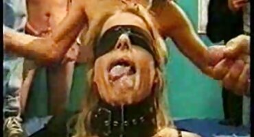 মুখোশ পরা চোর সেক্সি বিএফ এইচডি এক যুবতীকে যৌনমিলনে বাধ্য করেছে।