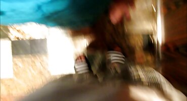 দুটি ছানা সেক্সি বিএফ বাংলা আঁকড়ে ধরে।