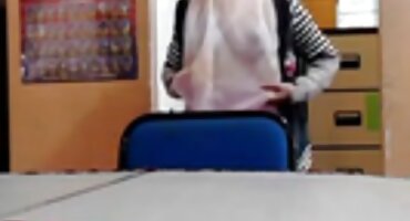 টিভি সেক্সি বিএফ দেখার সময় তাতারের সাথে সেক্স