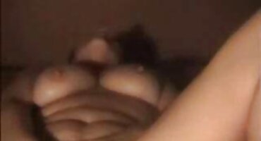 বরিস তার সুন্দর ছোট বোন দিনাকে টেনে সেক্সি ভিডিও বিএফ আনলেন।