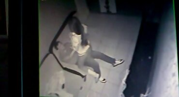 পুলের ধারে চর্মসার জেনিফারের সাথে বিএফ সেক্সি বিএফ ওয়েন সেক্স