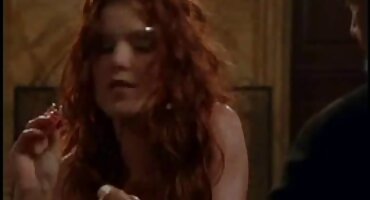 মনোবিজ্ঞানী সেক্সি বিএফ এইচডি অভ্যর্থনায় রোগী নিকোলকে চুদছেন।