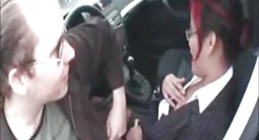 নিষ্পাপ খেলা ছেলে এবং মায়ের মধ্যে যৌনতার সেক্সি বিএফ দিকে পরিচালিত করে