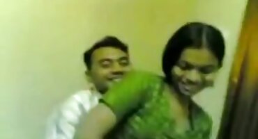 বিকৃত অঞ্চলে প্রতিবেশী হট সেক্সি বিএফ পরিচিতি।