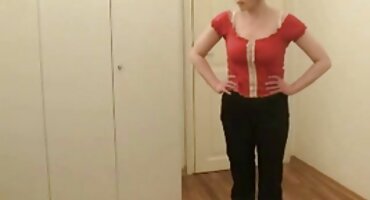 একটি গাড়ী পিছনে একটি স্বর্ণকেশী সঙ্গে বাংলা সেক্সি ভিডিও এইচডি