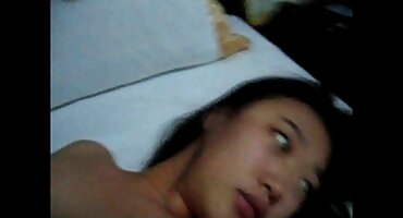 সিলিকন মহিলা আনন্দের সাথে তার ভগ প্রতিস্থাপন ওপেন সেক্সি বিএফ