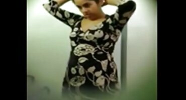 স্টকিংস পরা একজন জাপানি মহিলার ছোটদের সেক্সি ভিডিও সাথে সেক্স