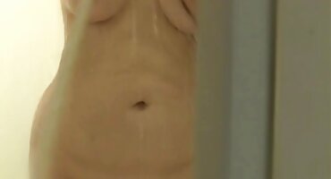 ভাই নায়িকাদের সেক্সি ভিডিও বোনকে সেক্স করতে রাজি করলো