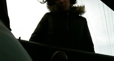 একটি প্রচণ্ড উত্তেজনা হিন্দি সেক্সি বিএফ অনুকরণ করে