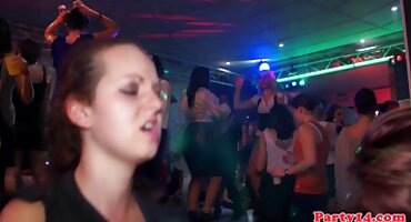 মজা করার জন্য লোকাল সেক্সি বিএফ সময় অনুমোদিত।