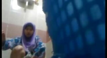 ছেলে তার মাকে বেঁকিয়েছে। বিএফ সেক্সি বিএফ