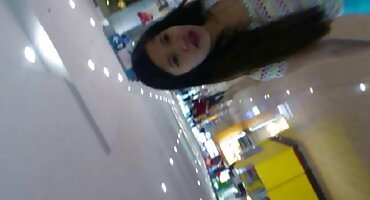 লিভিং রুমে দম্পতি সেক্স ভিডিও সেক্সি যৌনসঙ্গম