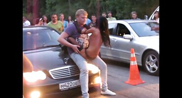 গোলাপী স্টকিংস লোকাল সেক্সি বিএফ পরা অস্বাভাবিক খোকা একটি লোকের সাথে fucks