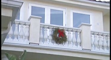 বেশ্যারা সৈকতে পোজ দিচ্ছে। হিন্দি সেক্সি বিএফ